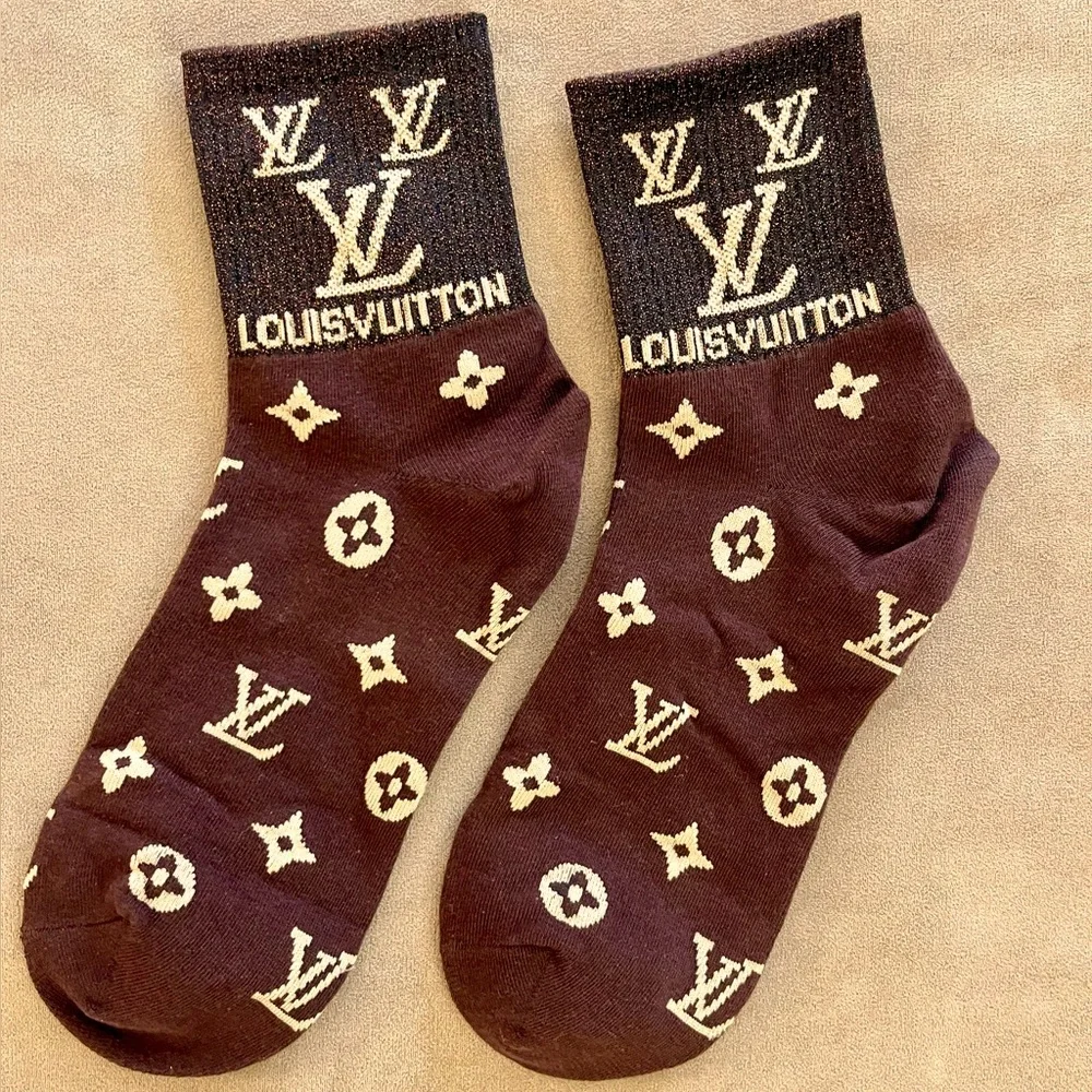 ๐งฆ Monogram Socks ๐งฆ - Picture 3 of 17